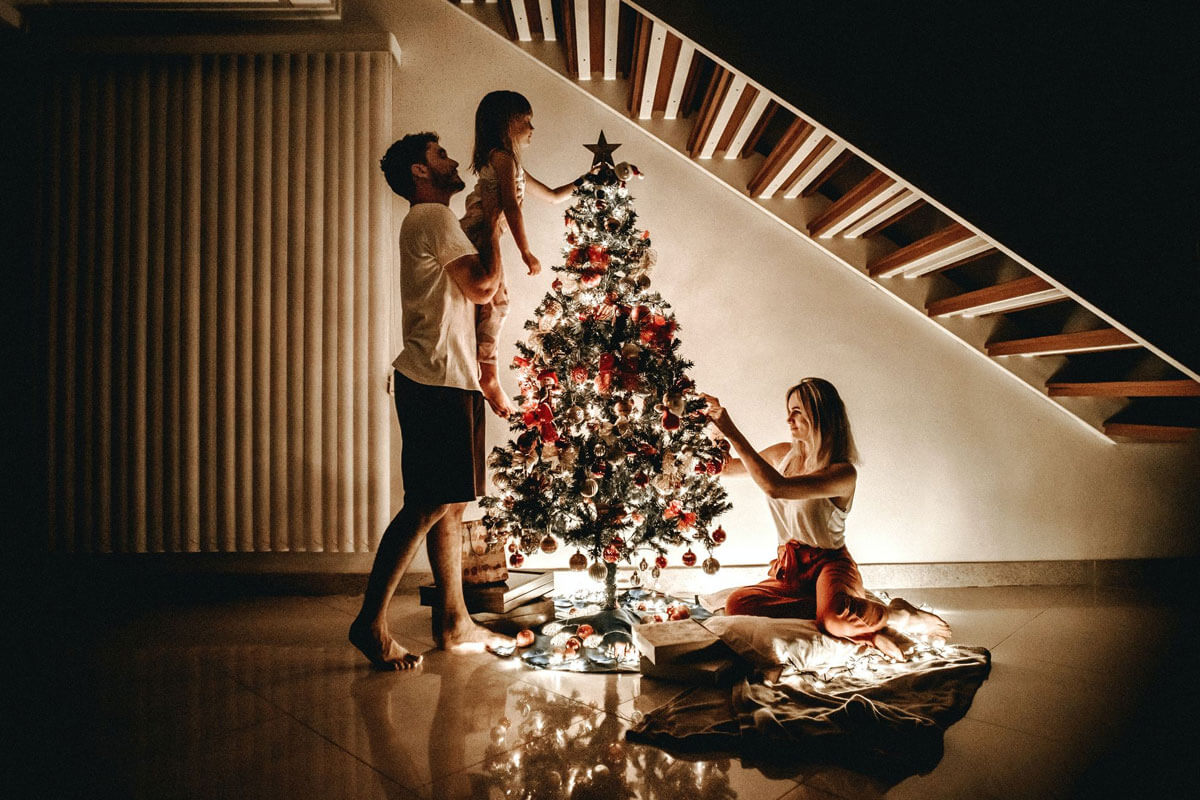 Setting The Holiday Scene